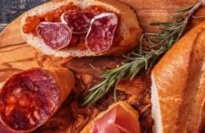 Recette : Bruschettas Chorizo, Parmesan et Roquette
