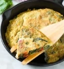 Recette : Œufs Brouillés aux Tomates et Épinards